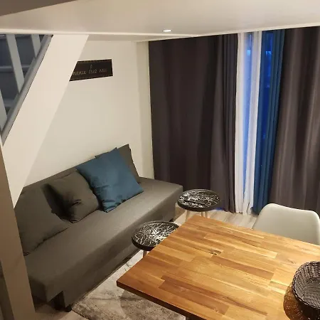 * Studio * L'escale Du Monde *
